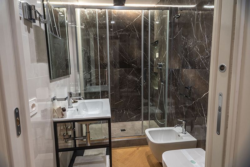 Flat-UrbanSuites camera con bagno privato